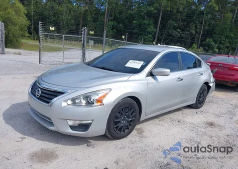 2015 Nissan Altima 2.5/2.5 S/2.5 Sl/2.5 Sv из США, поврежденный, VIN 1N4AL3AP0FC258783